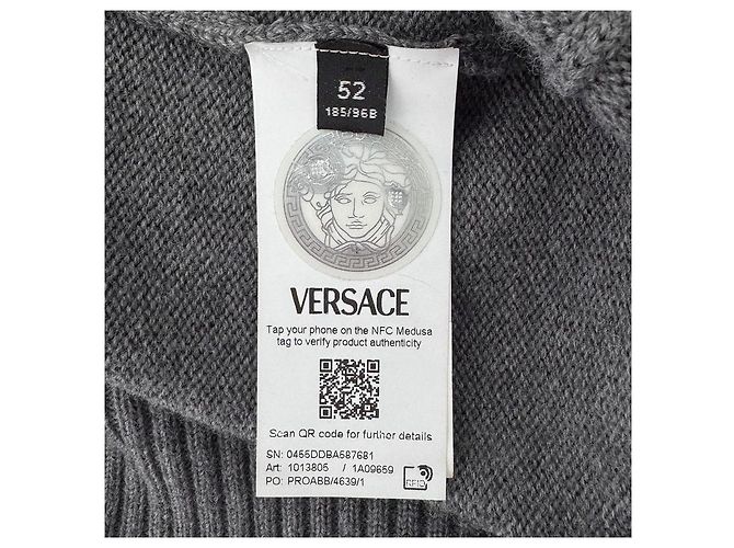 Versace Herrenpullover aus Wolle mit Milano-Stich und gesticktem Logo - Grau Braun - Ansicht 9