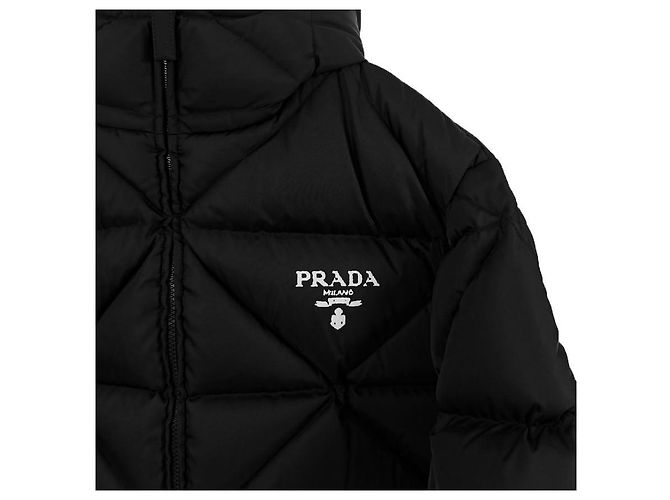 Prada Giacca in piuma con cappuccio in gabardine di nylon per donne nera Nero - vista 6