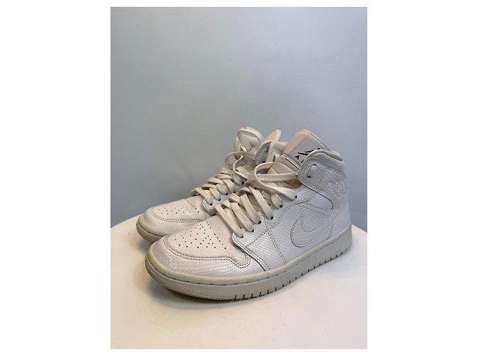 Autre Marque Air Jordan 1 Mid SE Bianco Serpente - vista 3
