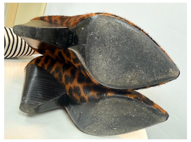 Botas de tornozelo de pelo de bezerro com estampa de onça Saint Laurent Estampa de leopardo - vista 6