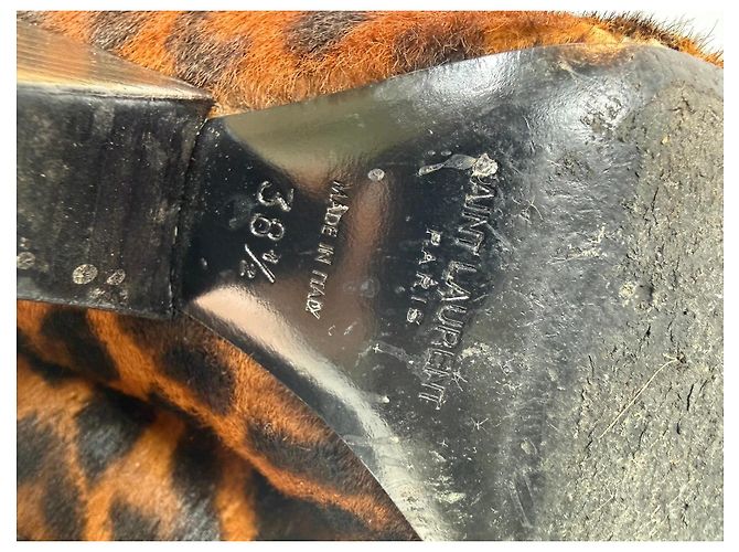 Botas de tornozelo de pelo de bezerro com estampa de onça Saint Laurent Estampa de leopardo - vista 7