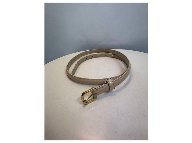 Totême Beige lackleder Gürtel von Toteme mit goldener Schnalle - Ansicht 4