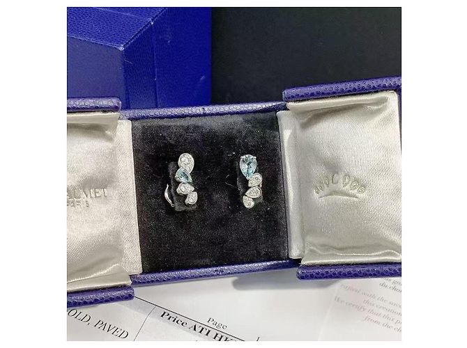 Orecchini Chaumet Josephine Ronde d'Aigrettes in oro bianco e diamanti - vista 5