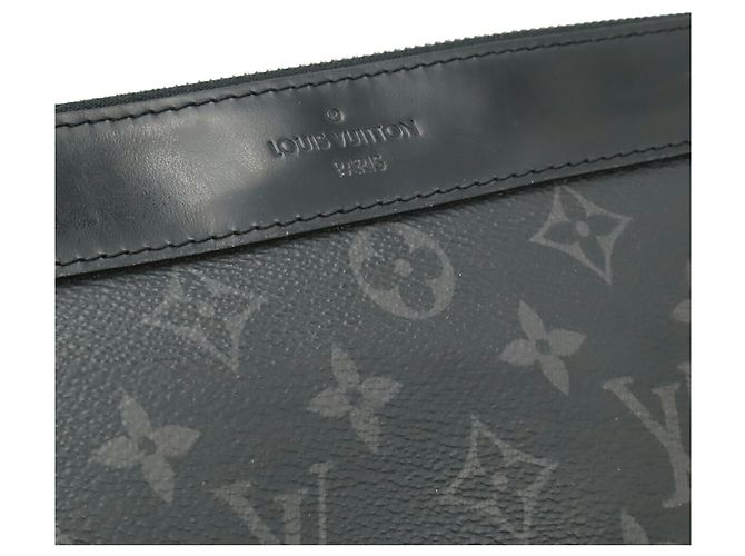 Borsa Clutch Pochette Discovery Monogram Eclipse di Louis Vuitton Marrone Nero - vista 8