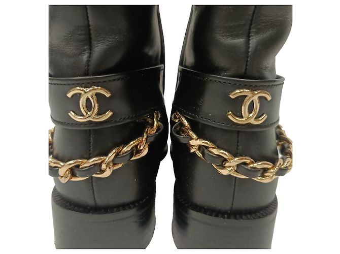 Timeless Schwarze Leder-Reitstiefel Chanel CC Chain - Ansicht 12