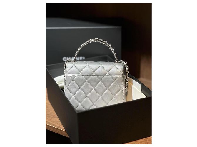 Chanel 23P Kelly Small Handtasche Lammleder Silber - Ansicht 2