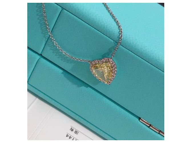 Collana Tiffany & Co con diamante giallo a cuore da 2 carati - vista 4