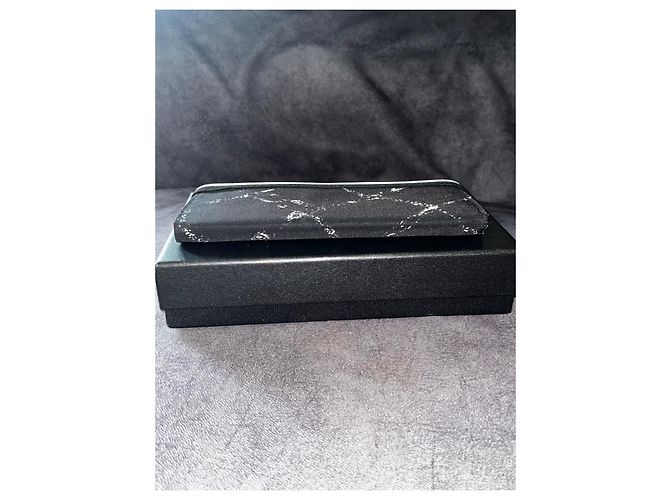 Cartera Chanel Logo CC Negro Blanco - vista 14