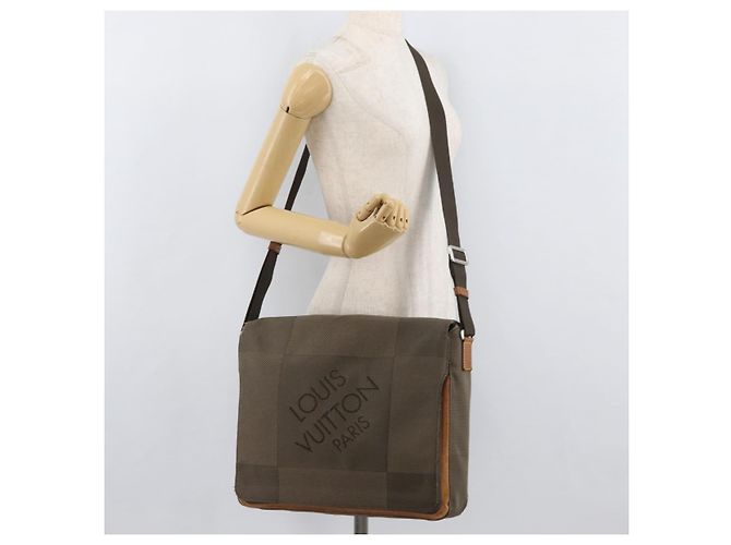 LOUIS VUITTON Borsa a Spalla Messaggero Damier Geant Tail M93030 LV Auth 176308 - vista 25