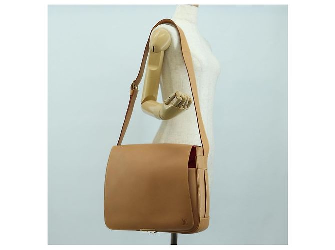 LOUIS VUITTON Bolsa de Hombro Nomad SPO Abbesses Beige LV Auth 176029SAV - vista 29