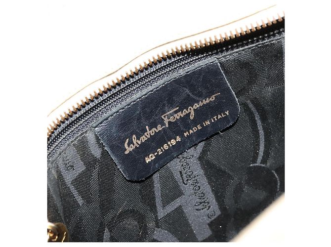 Borsa a Spalla Gancini in Pelle Beige Oro Salvatore Ferragamo Auth ka4133 - vista 12