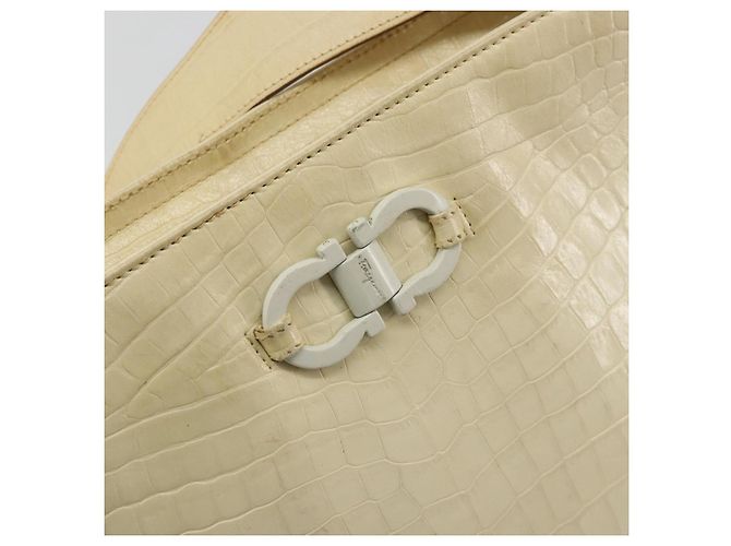 Borsa a Spalla Gancini in Pelle Beige Oro Salvatore Ferragamo Auth ka4133 - vista 17