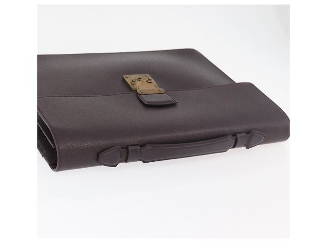 LOUIS VUITTON Taiga Serviette Kourad Business Bag Acajou M30076 LV Auth 176179 Marrone - vista 6