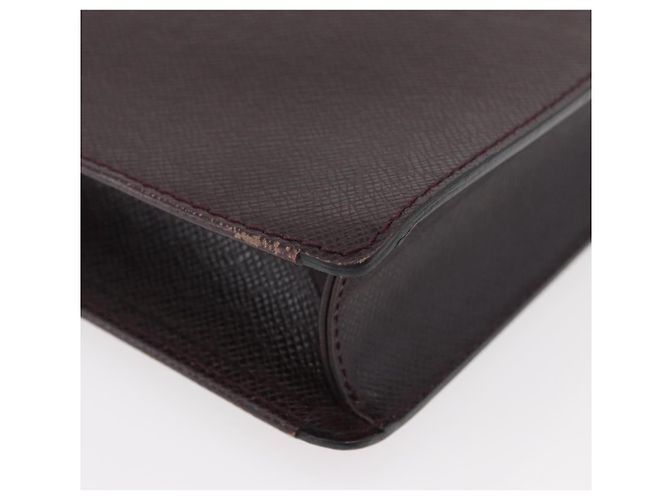 LOUIS VUITTON Taiga Serviette Kourad Business Bag Acajou M30076 LV Auth 176179 Marrone - vista 9