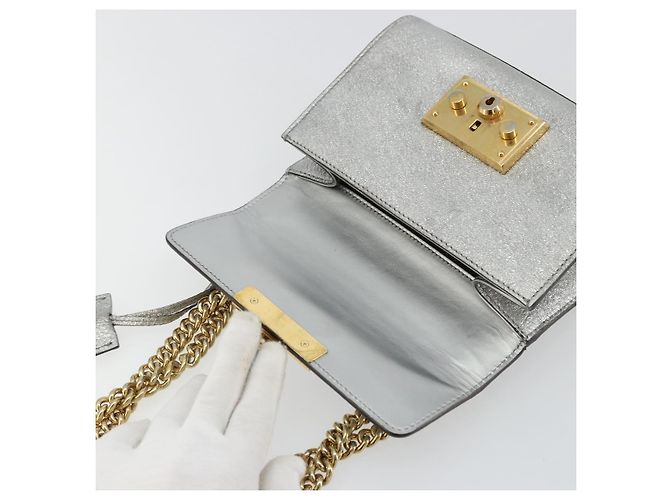 Borsa a Spalla con Catena GUCCI in Pelle Oro Argento 409487 Auth ka4117 D'oro - vista 10