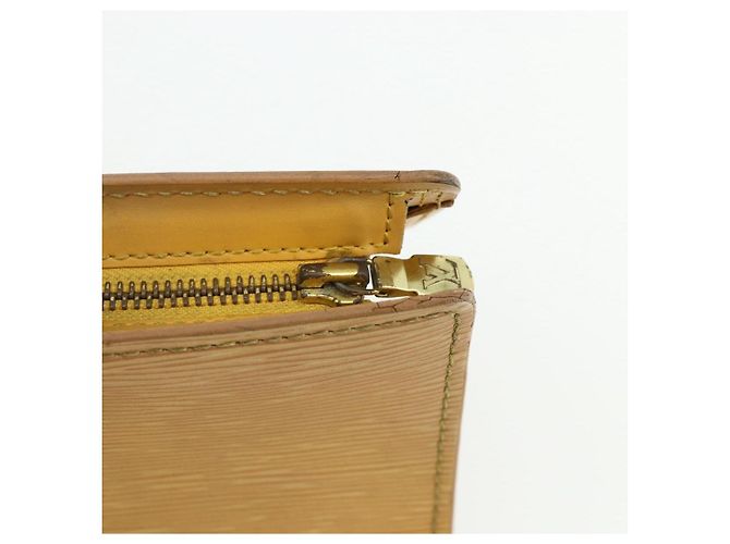 LOUIS VUITTON Borsa Triangle Epi Gialla M52099 LV Auth 177090 Giallo - vista 10