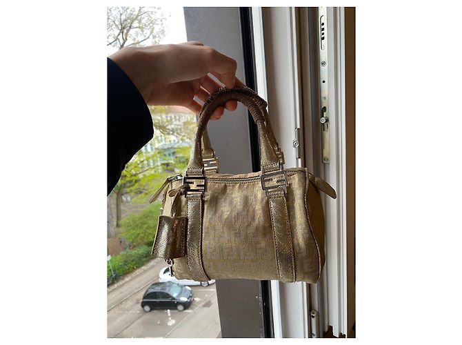 Fendi Borsa Boston Bauletto Mini Zucchino Forever D'oro - vista 2