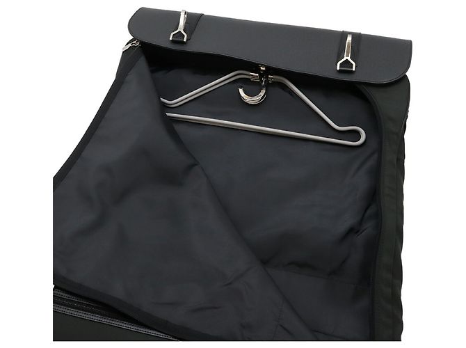 Gibeciere Porta abiti portatile Louis Vuitton Taiga Grigio - vista 6