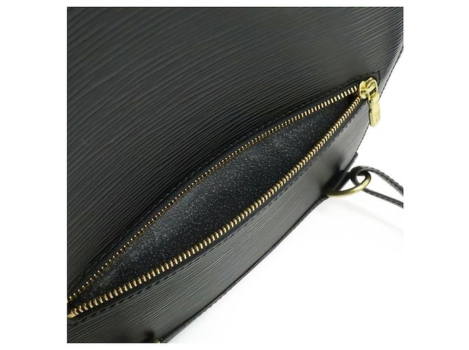 Zaino Epi Mabillon di Louis Vuitton Nero - vista 10
