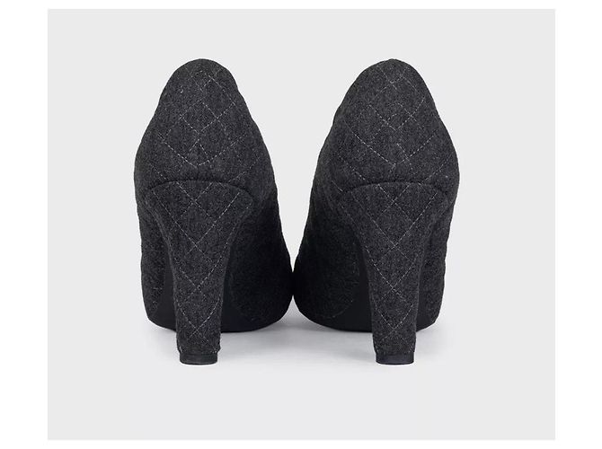 Chanel Pumps aus grauem Textil, Größe 38, gebraucht - Ansicht 4