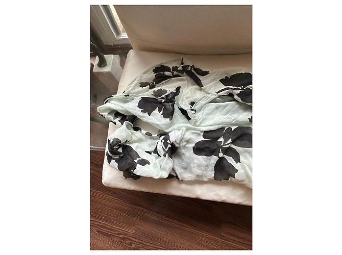 Autre Marque Foulard Manila Grace in cotone con stampa floreale nero e azzurro Bianco - vista 9