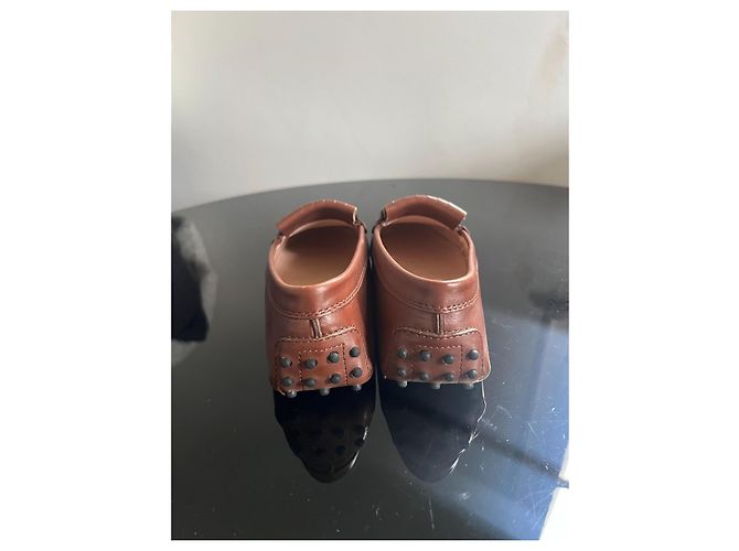 Tod's Mocassini Gommino in Pelle - Marrone Castagna - 39 Castagno - vista 8
