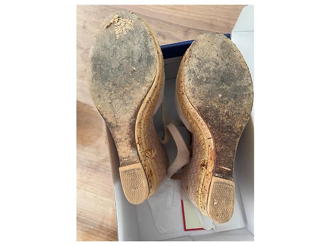 Sandali con zeppa in suede beige di Gucci - vista 12