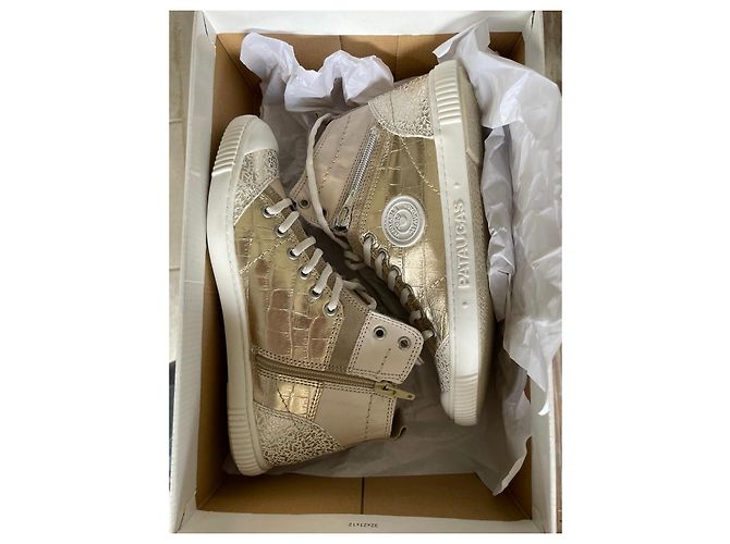 Sneakers alte Pataugas dorate Bianco D'oro - vista 10