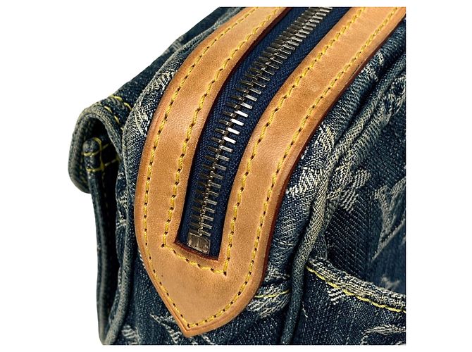 Bumbag in denim Monogram Louis Vuitton Blu - vista 9