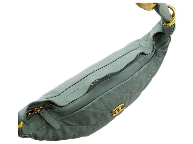 Bolso de cuero acolchado verde Chanel - vista 12