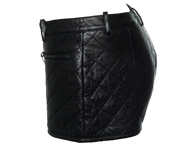 3.1 Phillip Lim Bermuda de couro matelassado Philipp Lim Preto - vista 4