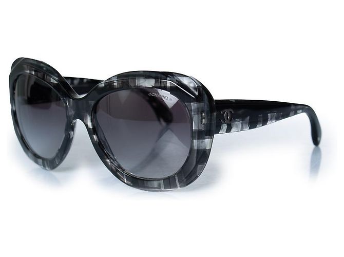 Chanel, lunettes de soleil surdimensionnées grises - vue 2
