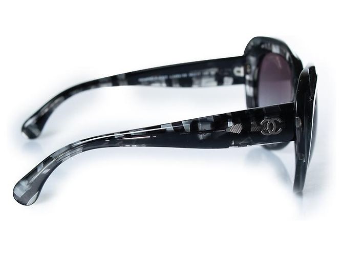 Chanel, lunettes de soleil surdimensionnées grises - vue 3