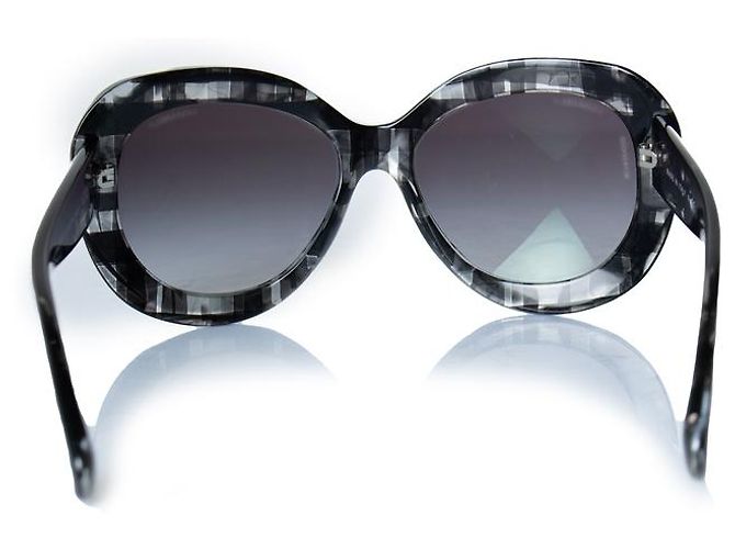 Chanel, lunettes de soleil surdimensionnées grises - vue 4