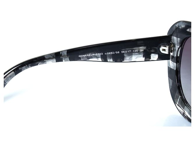 Chanel, lunettes de soleil surdimensionnées grises - vue 8