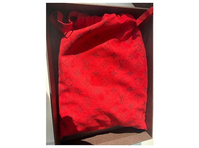 Monogramm Jigsaw-Puzzle Louis Vuitton Virgil Abloh SS 2022 in der Box Braun Rot - Ansicht 12