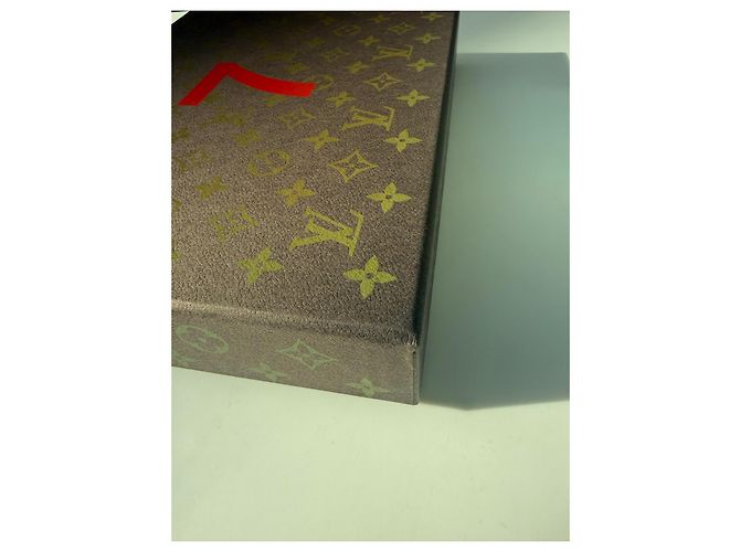 Monogramm Jigsaw-Puzzle Louis Vuitton Virgil Abloh SS 2022 in der Box Braun Rot - Ansicht 5