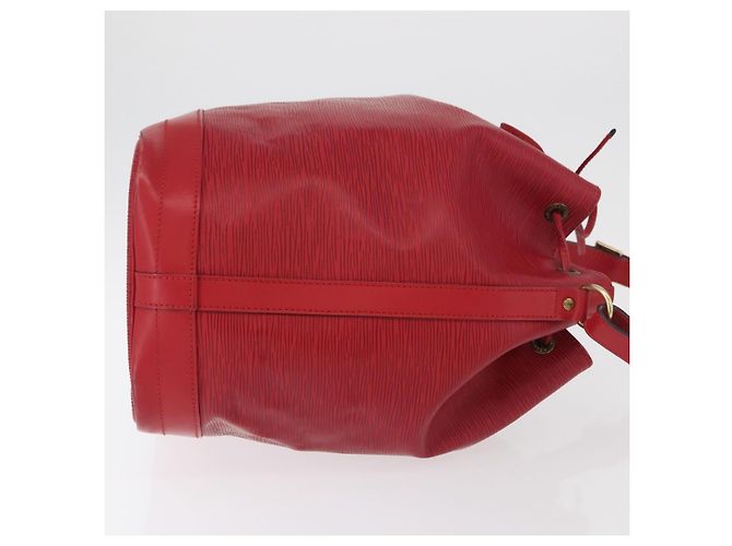 Louis Vuitton Noe Epi Leather Large Rosso - vista 3