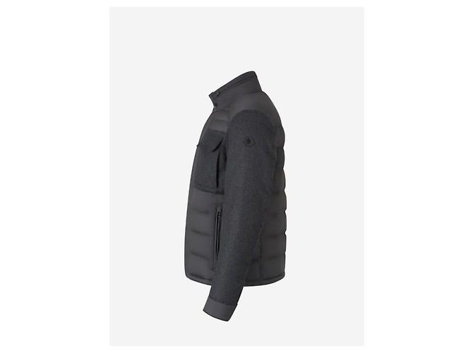 Moncler Vallanta Short Down Jacket Black - view 3