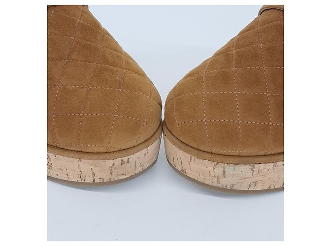 Chanel Zoccolo in scamosciato e shearling Marrone - vista 2