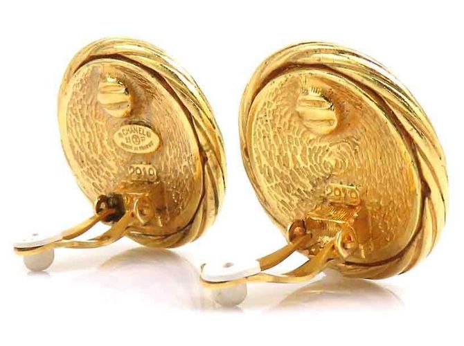 Orecchini a clip in metallo dorato Chanel D'oro - vista 3