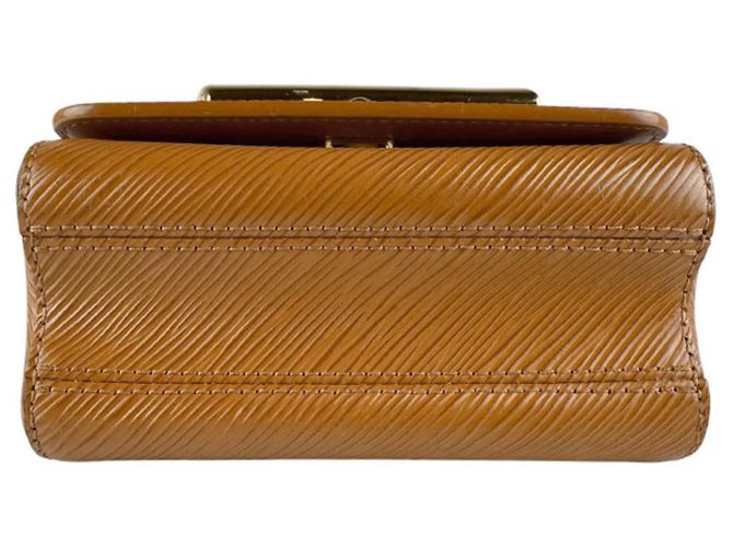Borsa a Spalla in Pelle Epi Louis Vuitton Cammello - vista 4