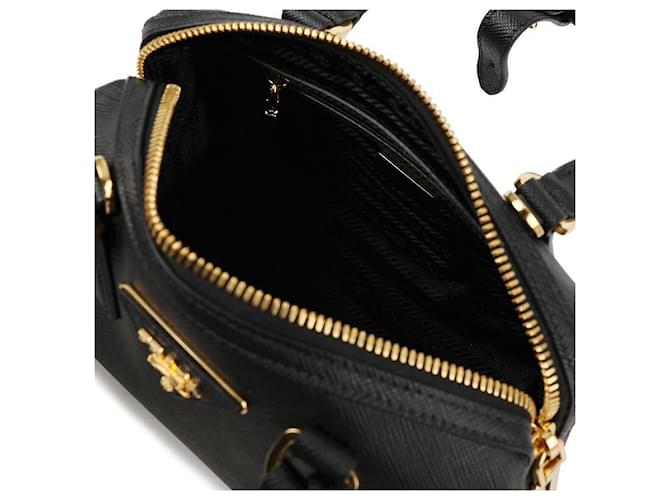 Prada Mini bolsa tote com logo triangular Saffiano Preto - vista 8