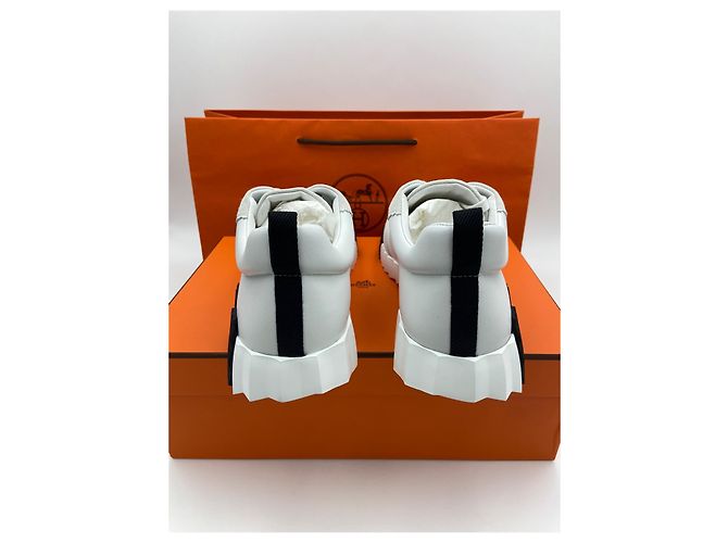 Hermès Sneakers da uomo in pelle di vitello, camoscio e pelle di capra bianche e nere Bianco - vista 9