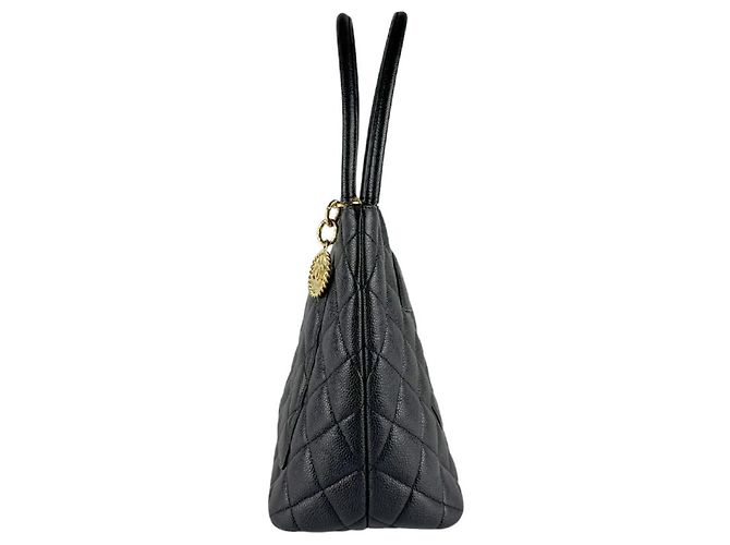 Timeless Borsa Chanel Reissue Tote in pelle caviar nera Nero - vista 2