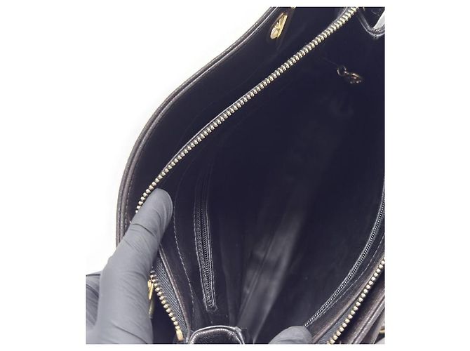 Chanel Borsa a spalla in agnello nero con catena e tasca CC Golden Ball - vista 12