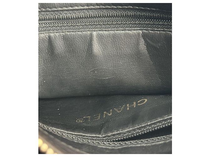 Chanel Borsa a spalla in agnello nero con catena e tasca CC Golden Ball - vista 13