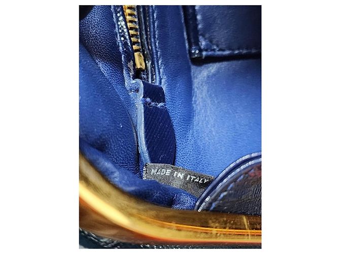 Borsa Pyramid in Vernice Saffiano Prada Blu Navy - vista 8