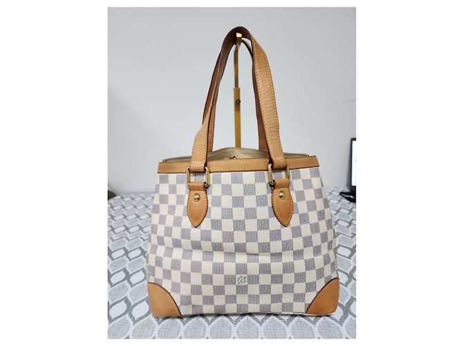 Borsa a Spalla Louis Vuitton Damier Azur Hampstead PM Marrone/Beige - vista 3