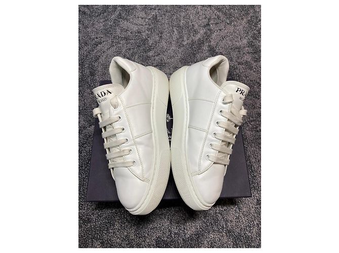 Sneakers in pelle bianca Prada Bianco - vista 3